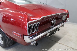 Ford Mustang 289 V8, 4-speed manuál 1968