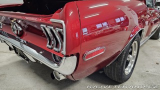 Ford Mustang 289 V8, 4-speed manuál 1968
