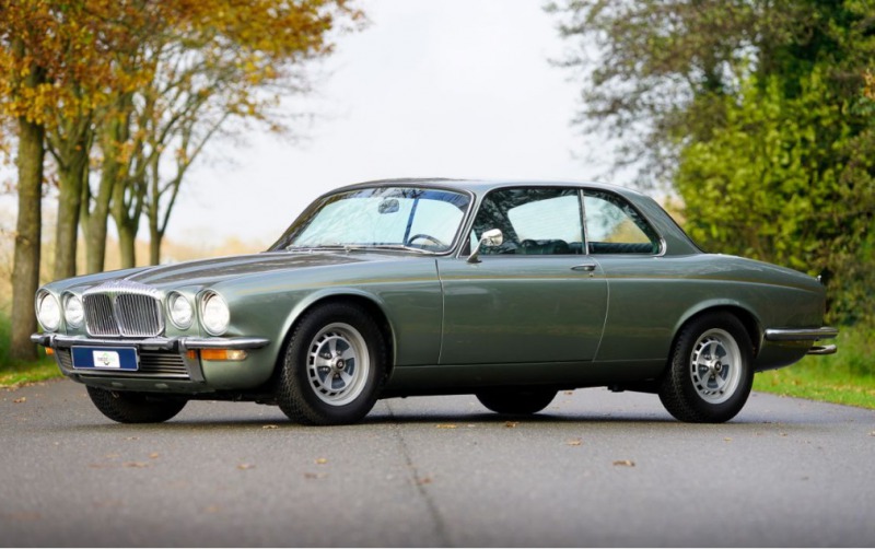 Jaguar XJ 