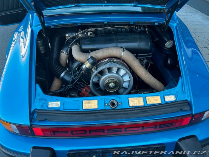 Porsche 911 Carrera 1975