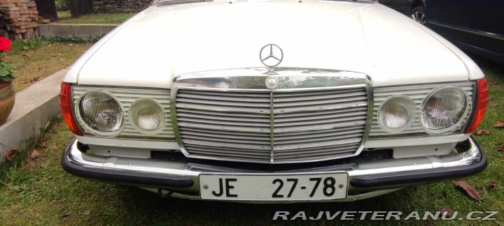 Mercedes-Benz 200 123 1978