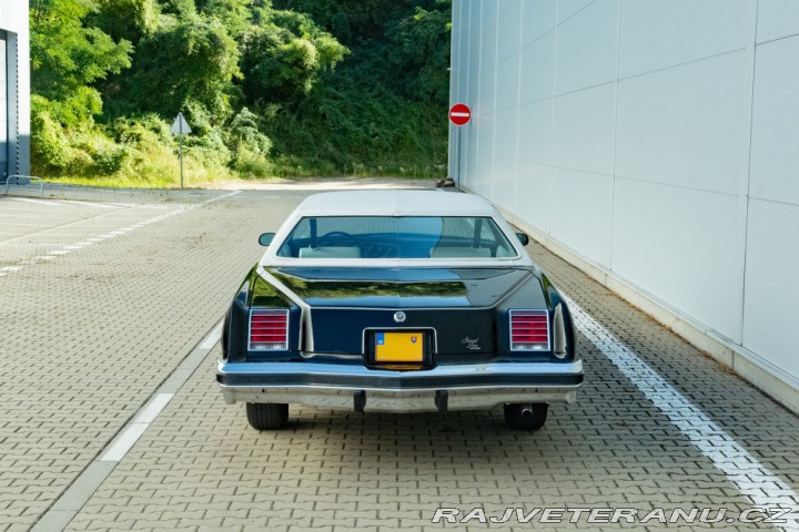 Pontiac Grand Prix  1976