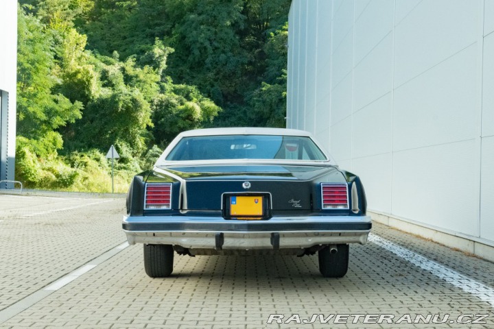 Pontiac Grand Prix  1976