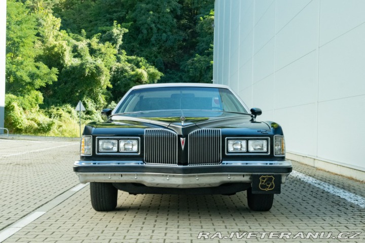 Pontiac Grand Prix  1976