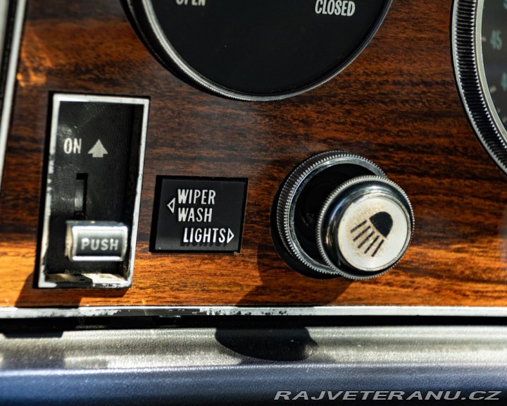 Pontiac Grand Prix  1976