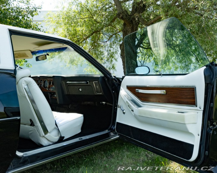 Pontiac Grand Prix  1976