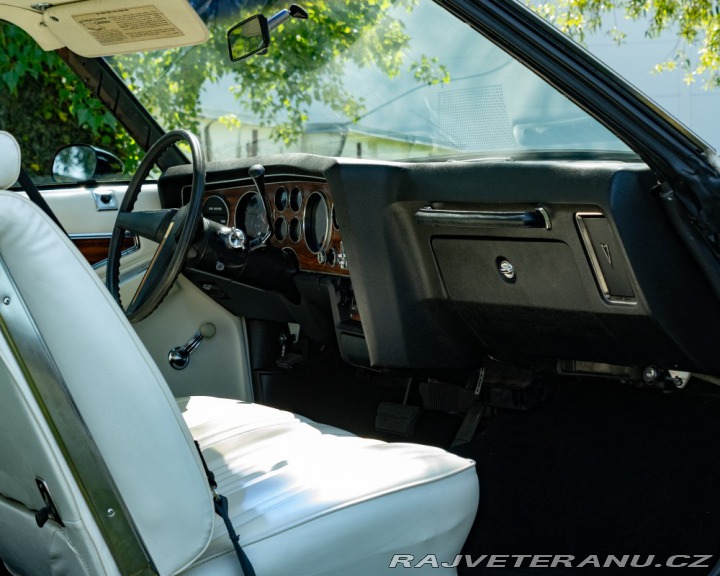 Pontiac Grand Prix  1976