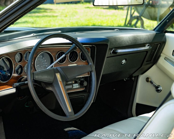 Pontiac Grand Prix  1976
