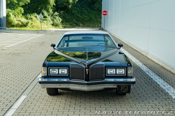 Pontiac Grand Prix  1976