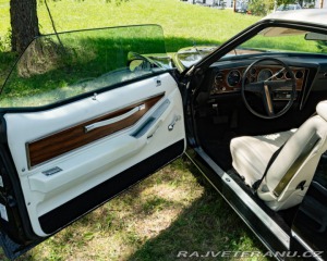 Pontiac Grand Prix  1976