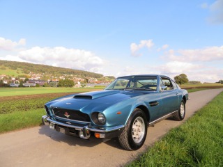 Aston Martin V8 