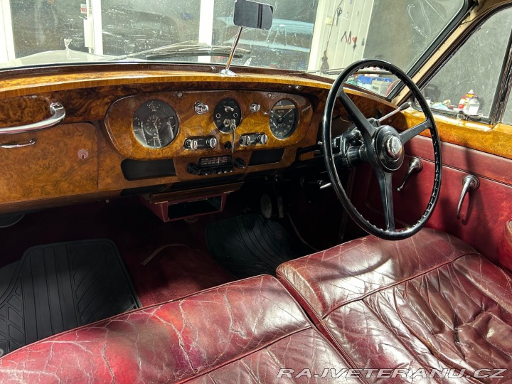 Bentley S1 1956