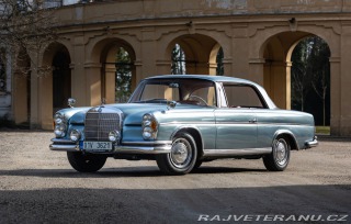 Mercedes-Benz 220 SEB W111