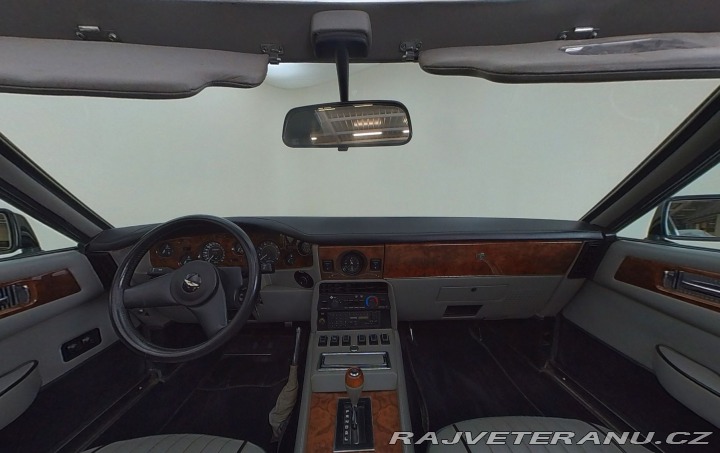Aston Martin V8 Volante 1986
