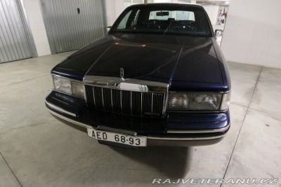 Lincoln Town Car 9HM