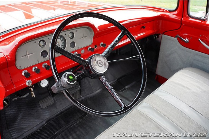 Ford F F-100 Custom Cab 1957