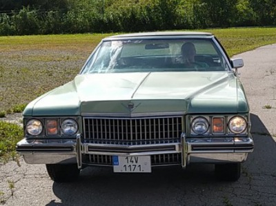 Cadillac DeVille coupé