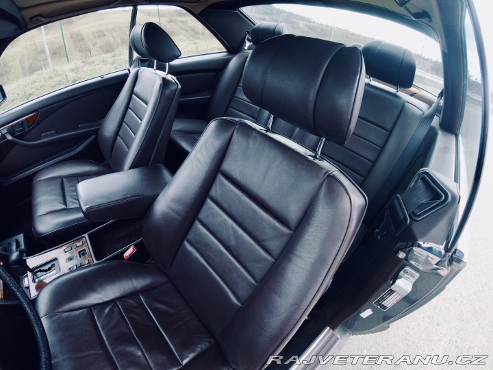 Mercedes-Benz 380 W126 380sec 1983