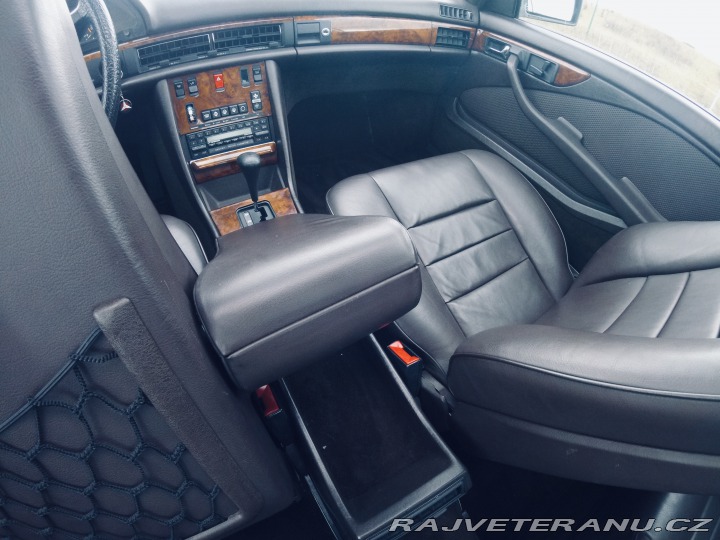 Mercedes-Benz 380 W126 380sec 1983