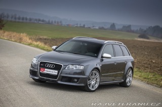 Audi RS4 B7 4.2 V8