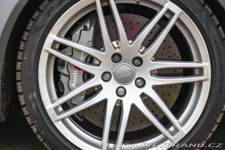 Audi RS4 B7 4.2 V8 2007
