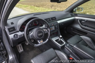 Audi RS4 B7 4.2 V8 2007