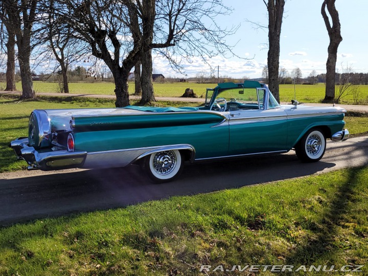 Ford Galaxie Sunliner 1959