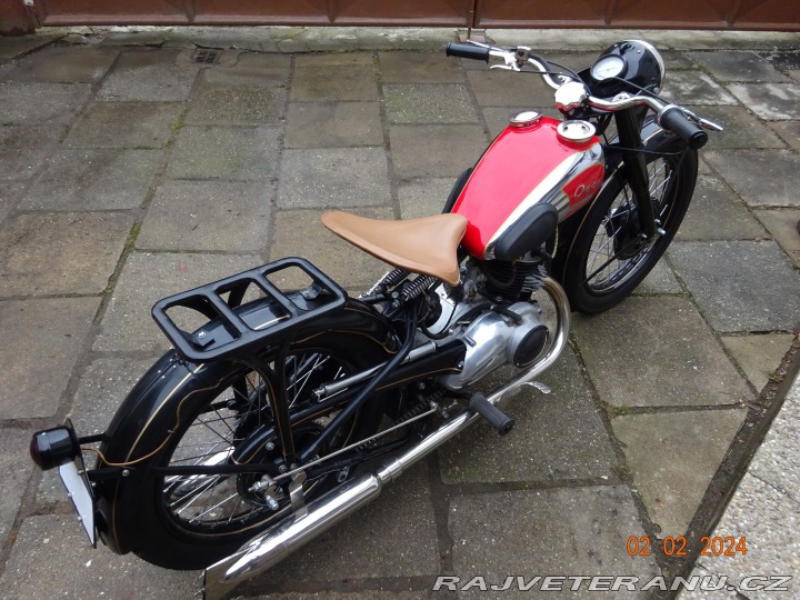 Ostatní značky Ostatní modely Ogar 4, 250ccm 1946