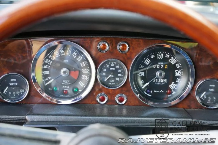 Aston Martin DB S vyrobeno 32 kusů! 1973