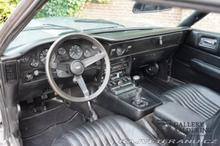 Aston Martin V8  1977