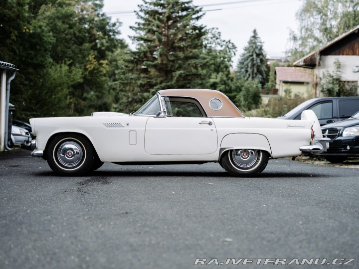 Ford Thunderbird 1956