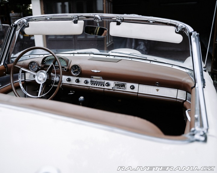 Ford Thunderbird 1956