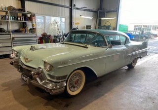 Cadillac Coupe de Ville 1957