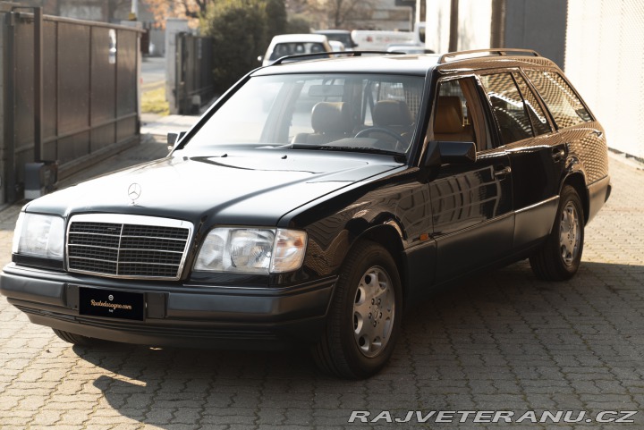 Mercedes-Benz 320 E320 Combi 7 Posti 1993