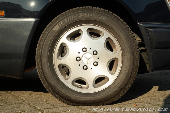 Mercedes-Benz 320 E320 Combi 7 Posti 1993