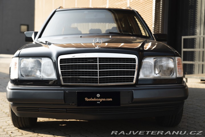 Mercedes-Benz 320 E320 Combi 7 Posti 1993