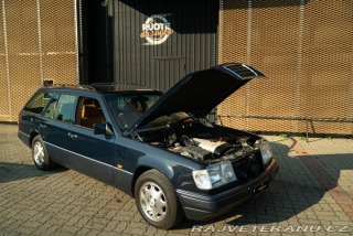 Mercedes-Benz 320 E320 Combi 7 Posti 1993