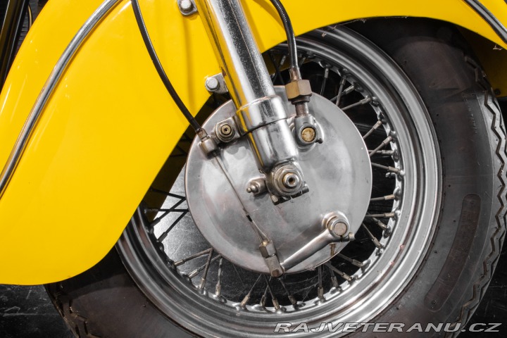 Ostatní značky Ostatní modely Indian Chief Roadmaster Sidecar 1950