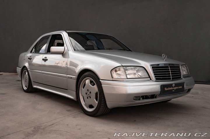 Mercedes-Benz M C36 AMG 1995