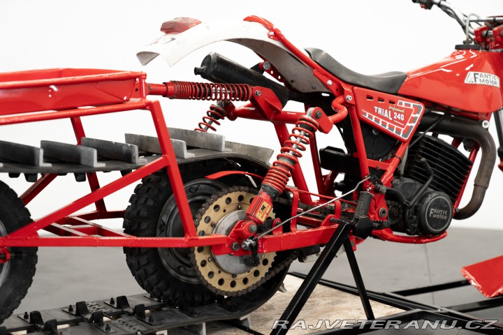 Ostatní značky Ostatní modely Fantic Motor 240 Alpen Scooter 1985
