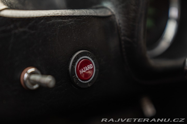 Ostatní značky Ostatní modely De Tomaso Pantera 1972
