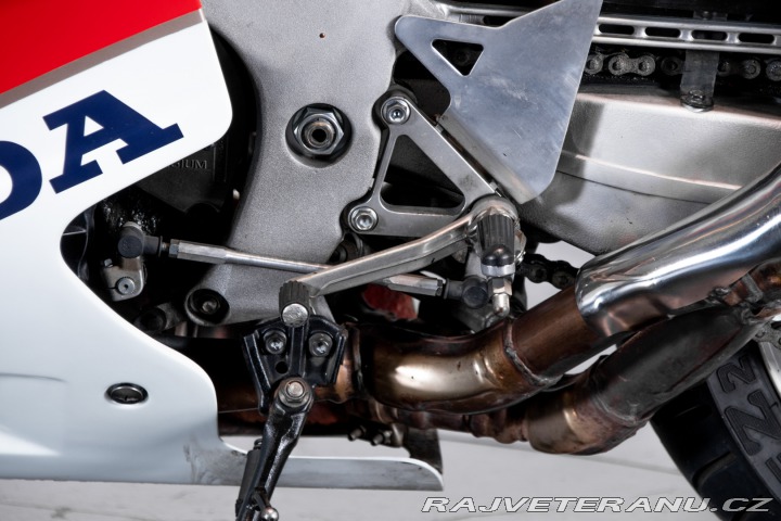 Honda VF VFR750- “RC 30” 1988