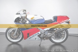 Honda VF VFR750- “RC 30” 1988