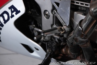 Honda VF VFR750- “RC 30” 1988