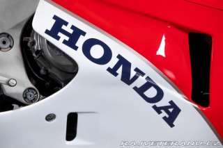 Honda VF VFR750- “RC 30” 1988