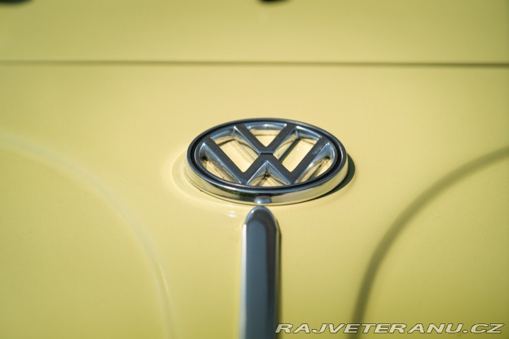 Volkswagen Brouk Maggiolino Cabriolet Ovalino - By Karmann 1959