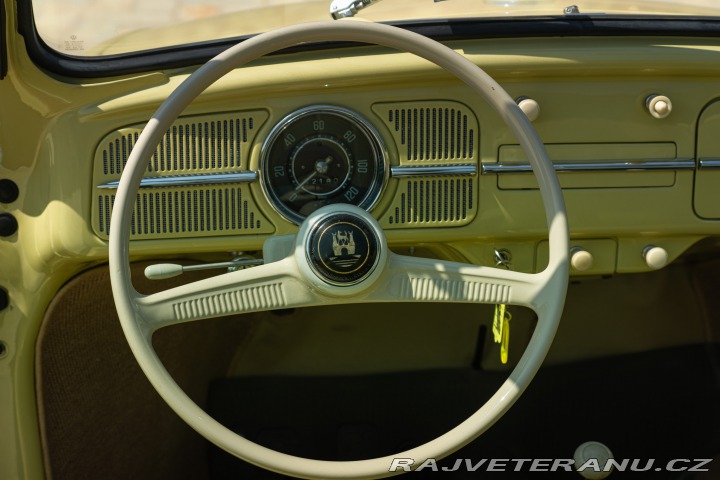 Volkswagen Brouk Maggiolino Cabriolet Ovalino - By Karmann 1959