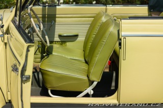 Volkswagen Brouk Maggiolino Cabriolet Ovalino - By Karmann 1959