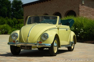 Volkswagen Brouk Maggiolino Cabriolet Ovalino - By Karmann 1959