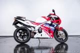 Honda VF RC45 (RVF750)